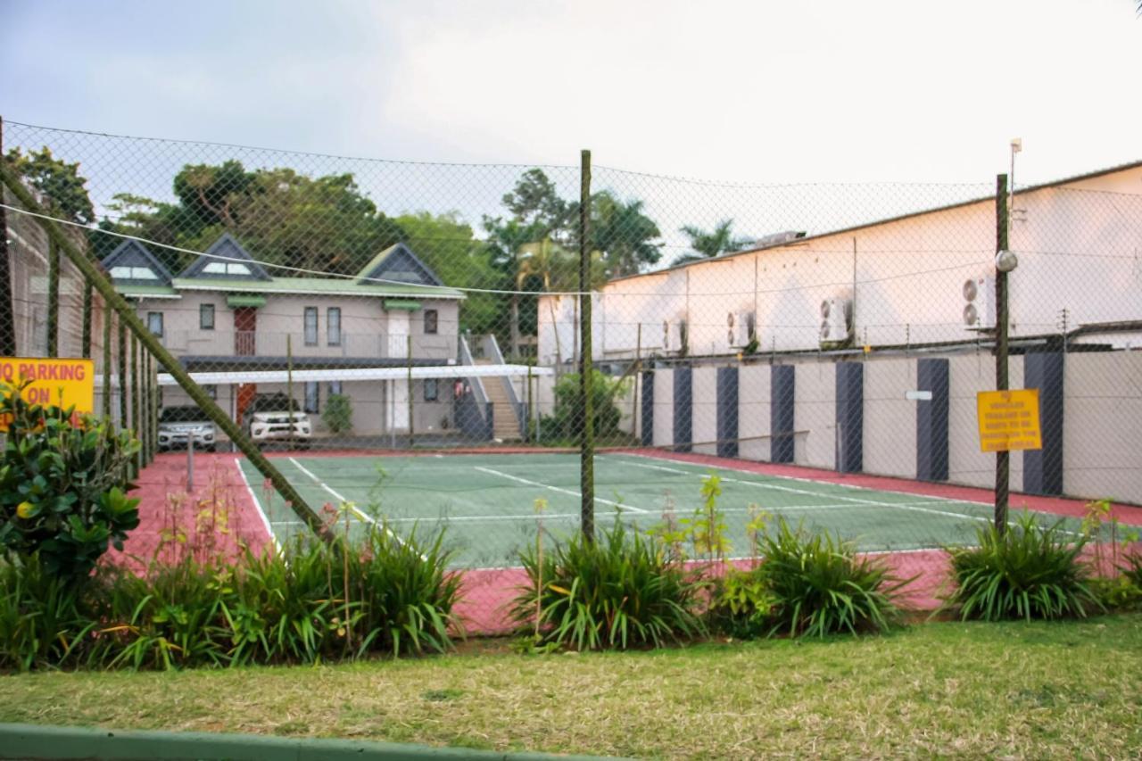 18 The Bridge, St Lucia Apartment Exterior photo